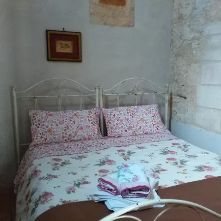 B&B Antico Borgo 아베트라나
